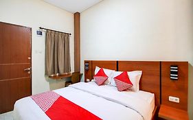 Hotel O Sean'S Residence Mansyur Near Universitas Sumatra Utara Usu